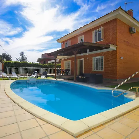 Pluma - Only Families Villa Salou